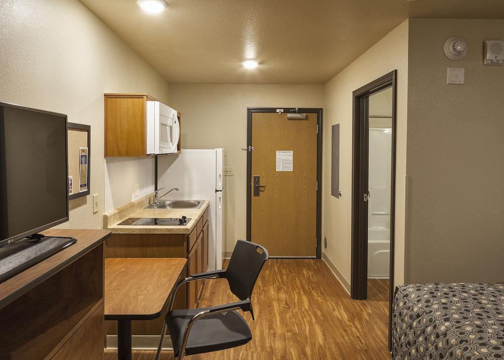 Woodspring Suites Lincoln Northeast I-80 Extérieur photo