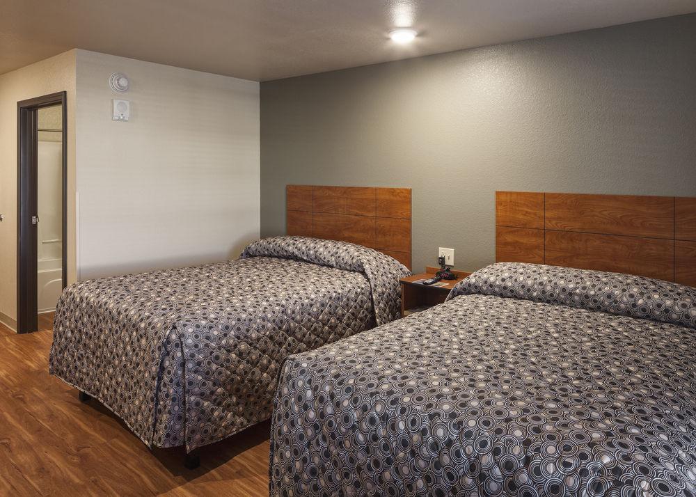 Woodspring Suites Lincoln Northeast I-80 Extérieur photo