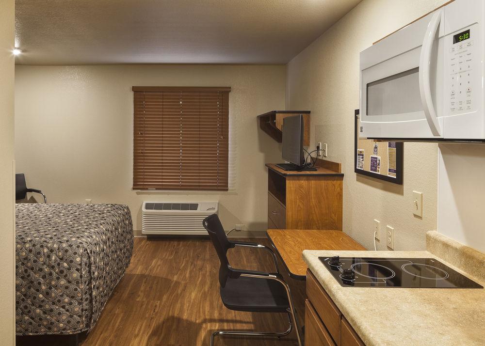 Woodspring Suites Lincoln Northeast I-80 Extérieur photo