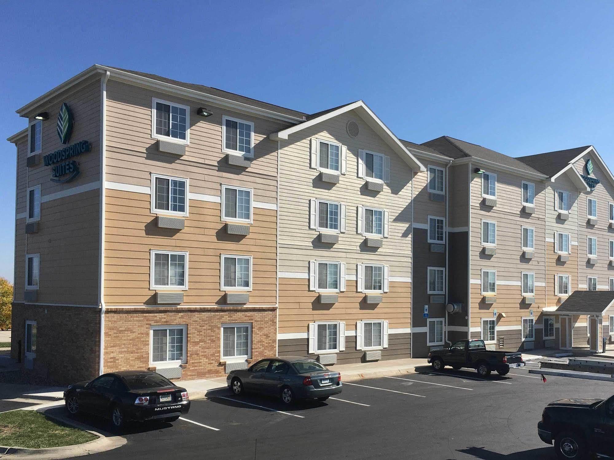 Woodspring Suites Lincoln Northeast I-80 Extérieur photo